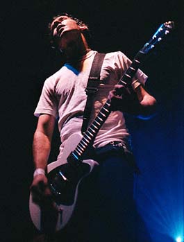 Pennywise_Cincinnati_-_Bogart's_20040225