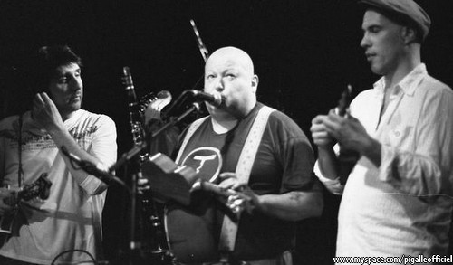 Pigalle__Paris_-_Bataclan_20080522