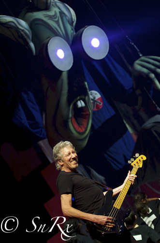 Waters,_Roger_Paris_-_Bercy_20110701